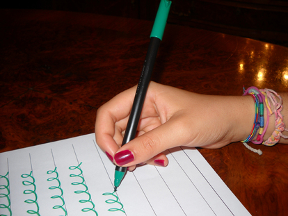 mano escribir grafologia y grafoterapia